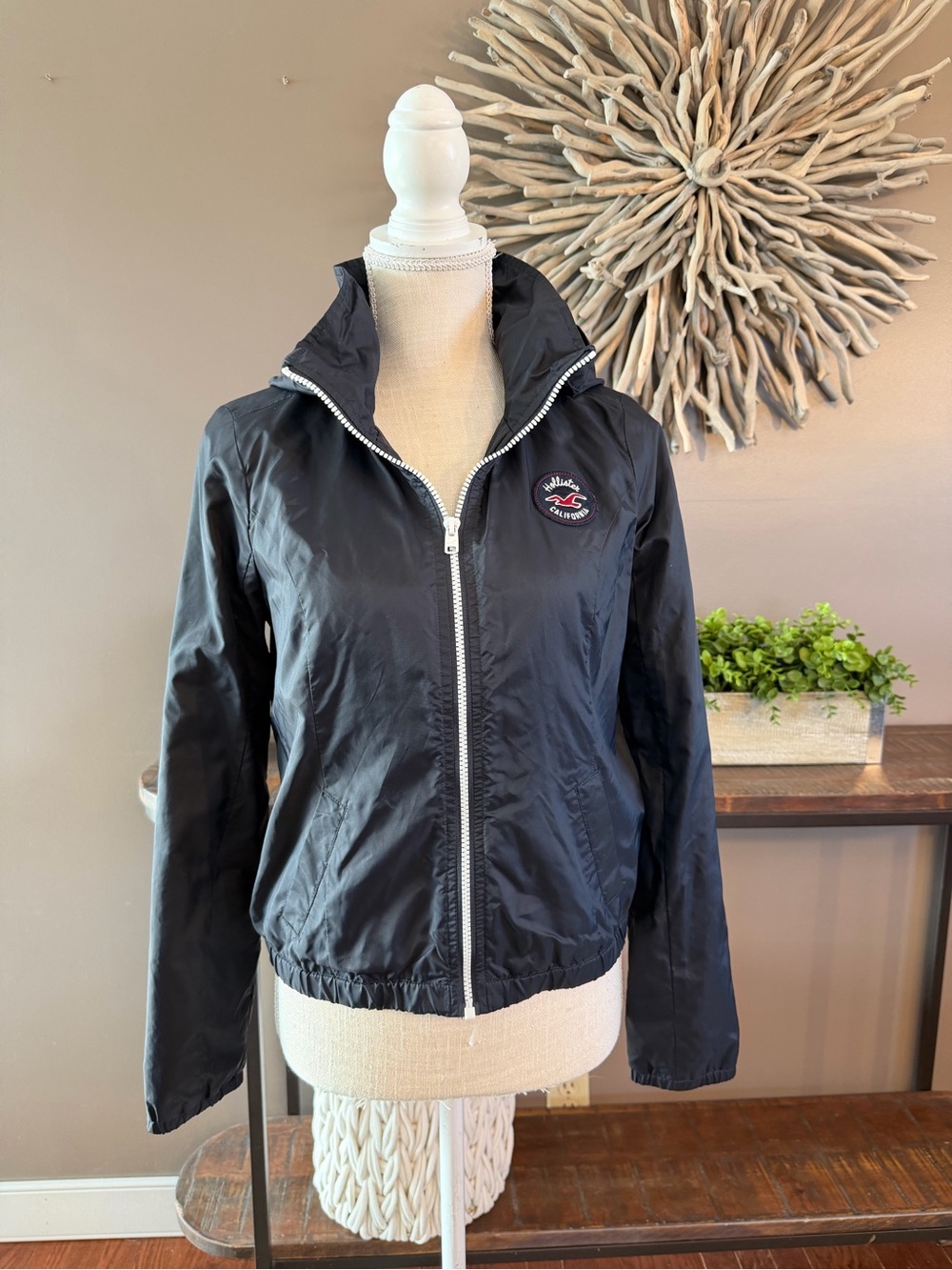 Hollister lightweight jacket in navy blue.
